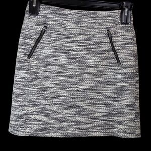 LOFT Textured Black and White A-Line Skirt Size 2P